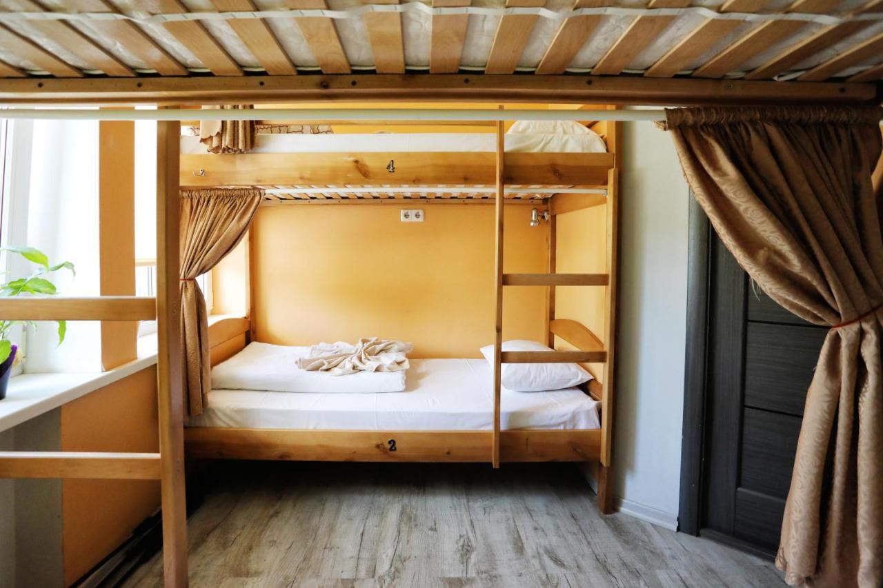 Light Life Hostel Kiev Eksteriør billede